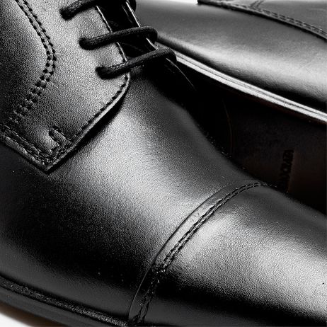 Sapato de Couro Metropolitan Aspen Preto