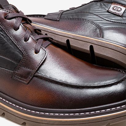Bota Metropolitan Jeff Marrom
