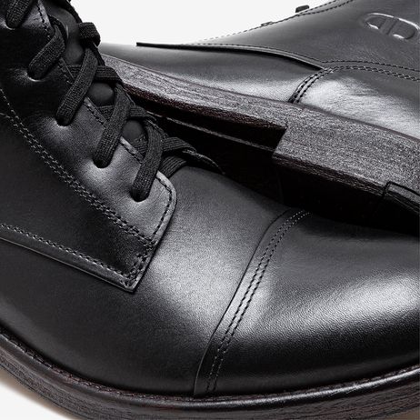 Bota Garage Dust Preto