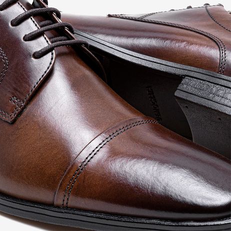 Sapato Metropolitan Vega Marrom