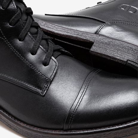 Bota Dust Preto