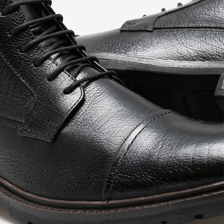 Bota Astro Preto