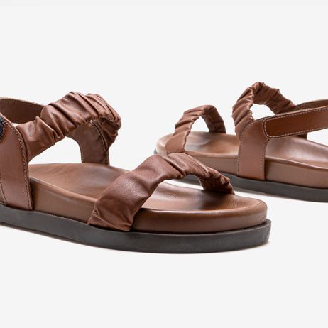 Papete Feminina Iris Couro Marrom